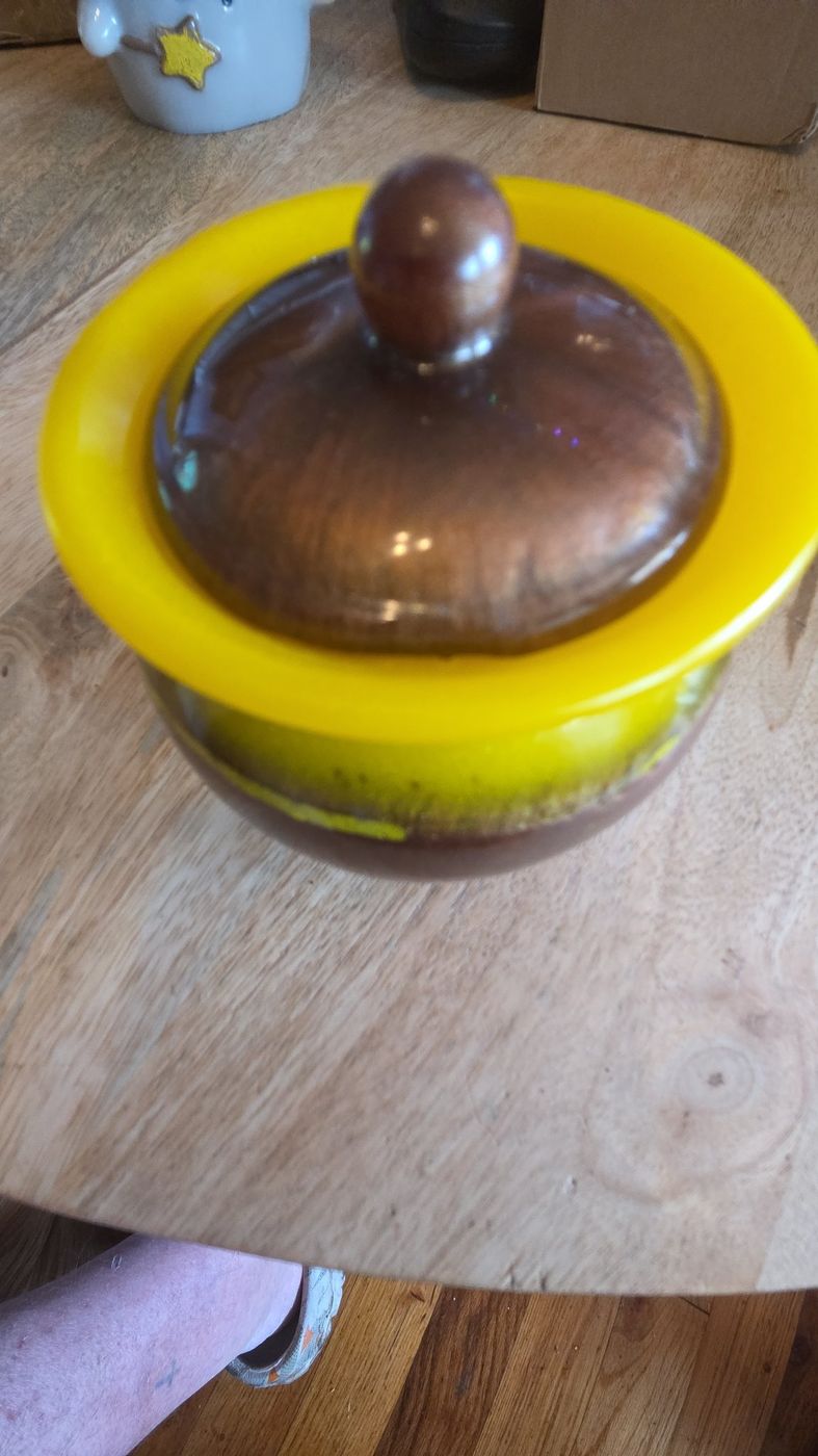 Yellow and brown honey pot trinket box with lid