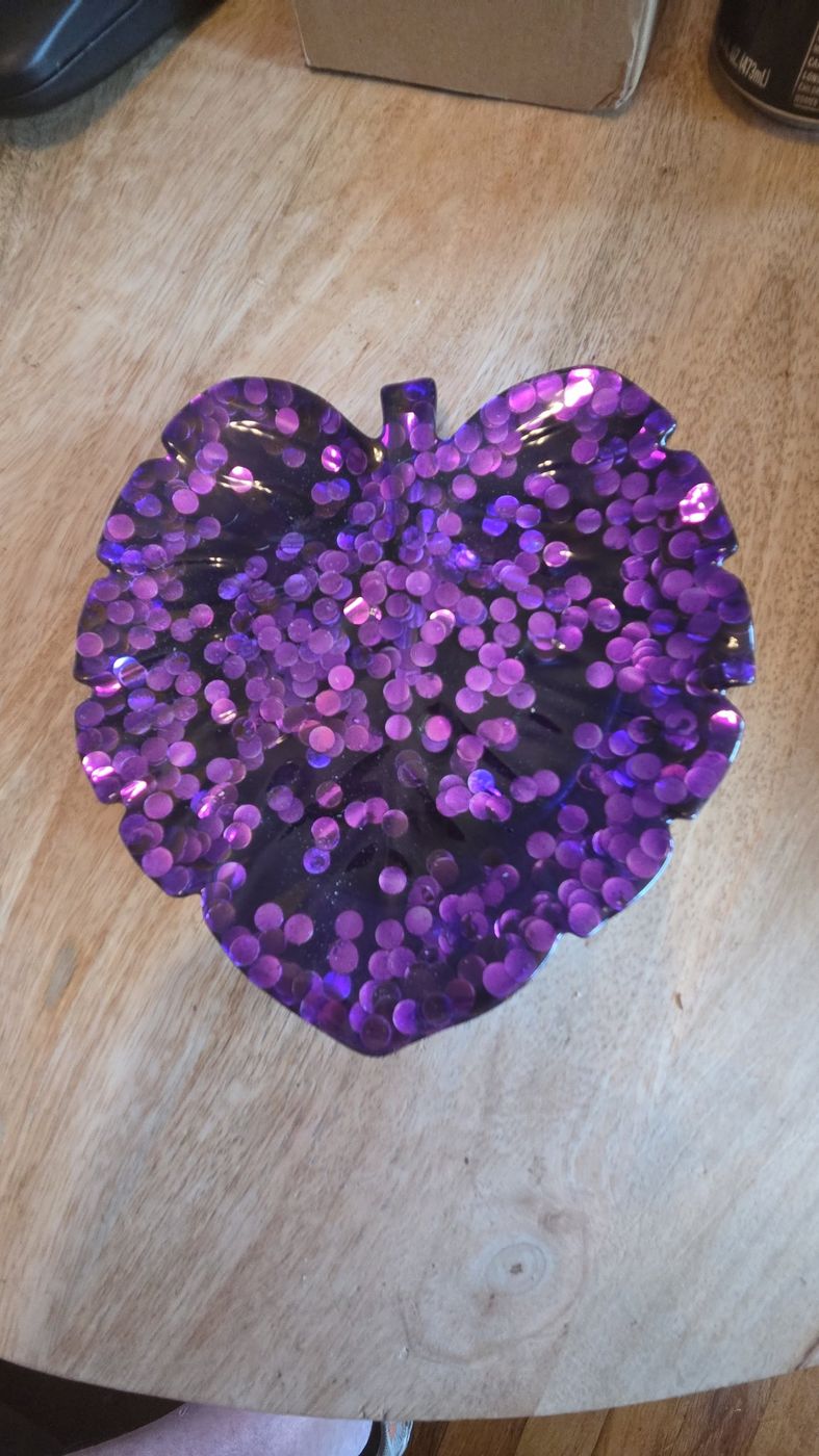 Deep purple leaf tray with sequins